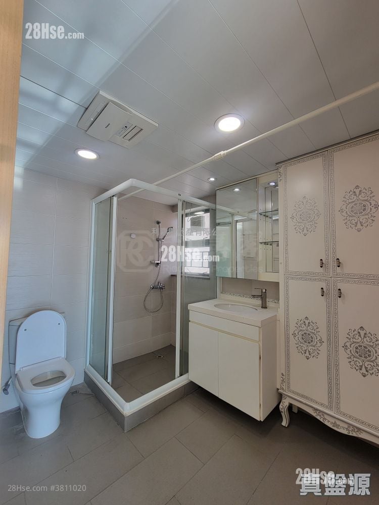 Park Avenue Sell 3 Bedrooms , 3 Bathrooms 1,013 ft²