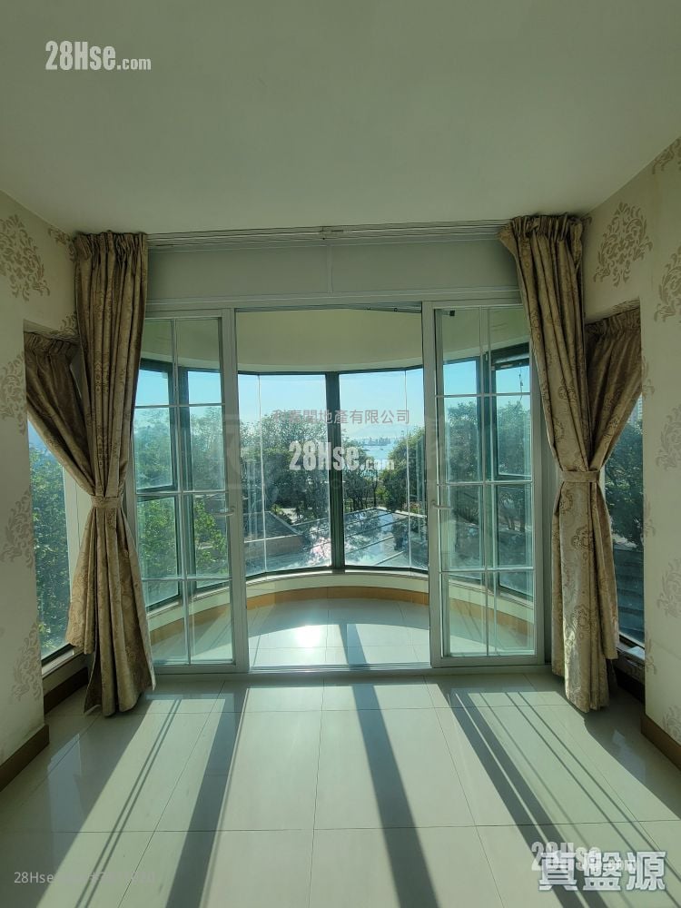 Park Avenue Sell 3 Bedrooms , 3 Bathrooms 1,013 ft²