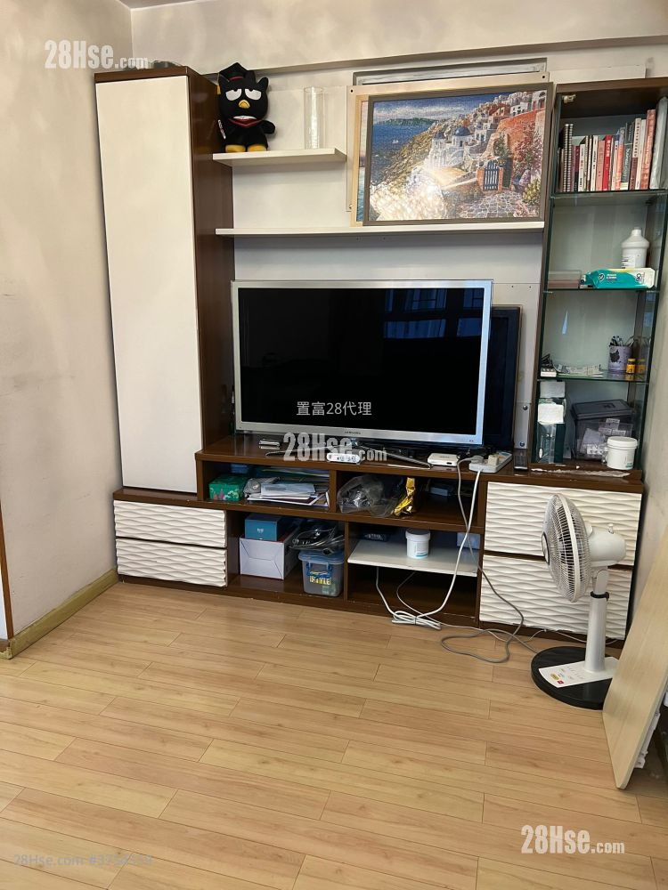 富安花園 售盤 3 房 , 1 浴室 597 平方呎