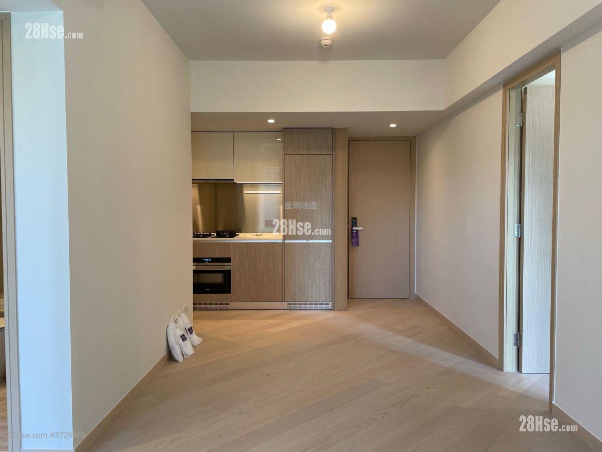 The Regent Sell 3 Bedrooms , 1 Bathroom 629 ft²