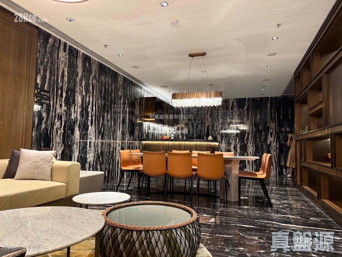 #Lyos Sell 3 Bedrooms 789 ft²