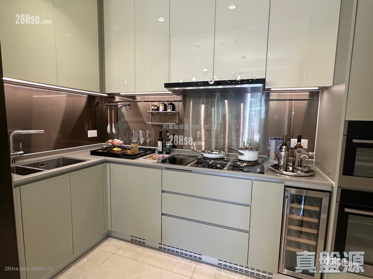 #Lyos Sell 3 Bedrooms 789 ft²