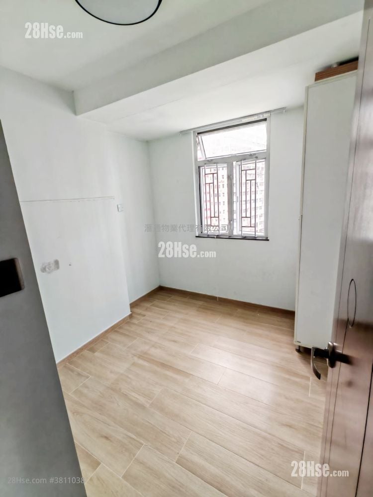 康翠台 售盘 3 房 646 平方尺