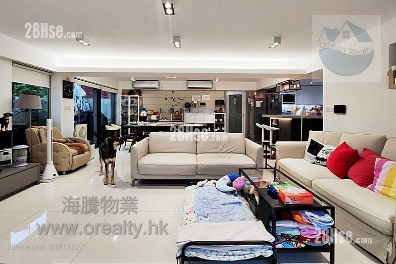 Village House Sell 3 Bedrooms , 3 Bathrooms 1,400 ft²