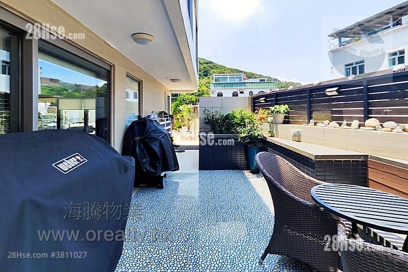 Village House Sell 3 Bedrooms , 3 Bathrooms 1,400 ft²