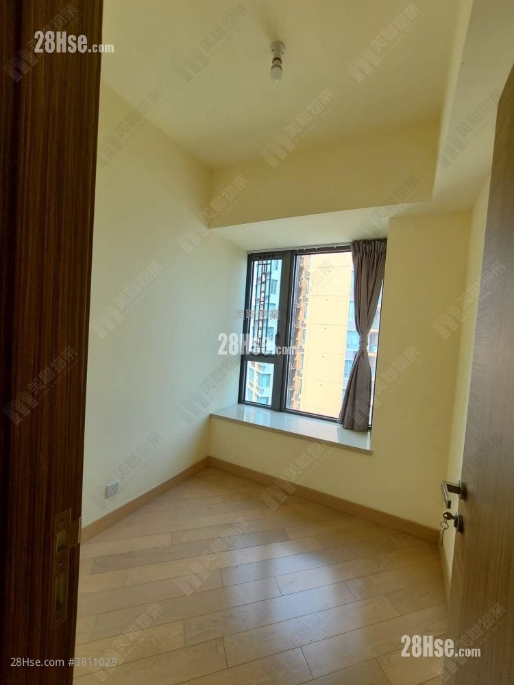 Grand Yoho Rental 3 Bedrooms , 1 Bathroom 596 ft²