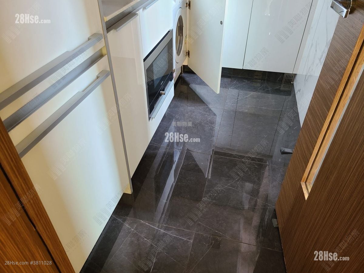 Grand Yoho Rental 3 Bedrooms , 1 Bathroom 596 ft²