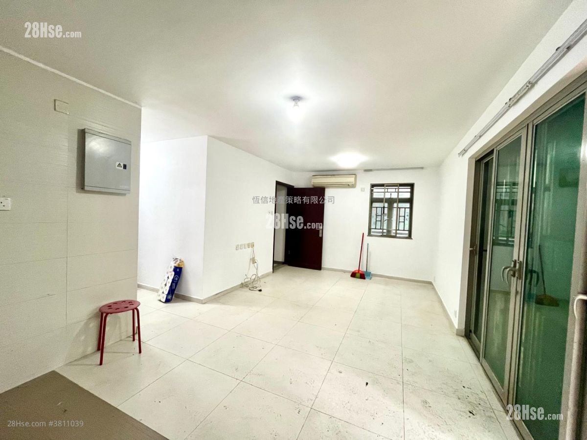 村屋 租盘 3 房 , 1 浴室 630 平方尺