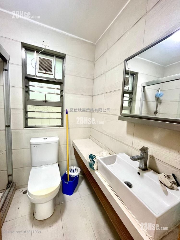 村屋 租盘 3 房 , 1 浴室 630 平方尺