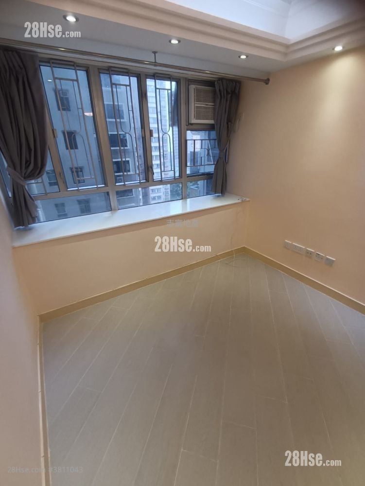 Fair Way Garden Sell 2 Bedrooms , 1 Bathroom 352 ft²