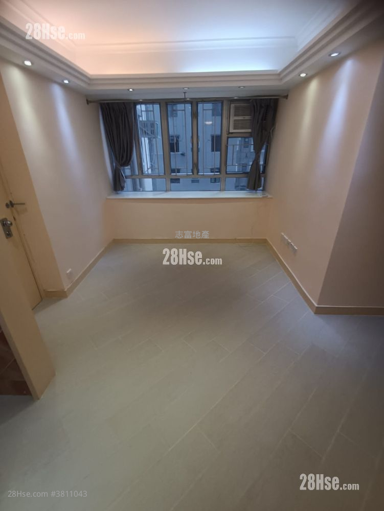 Fair Way Garden Sell 2 Bedrooms , 1 Bathroom 352 ft²