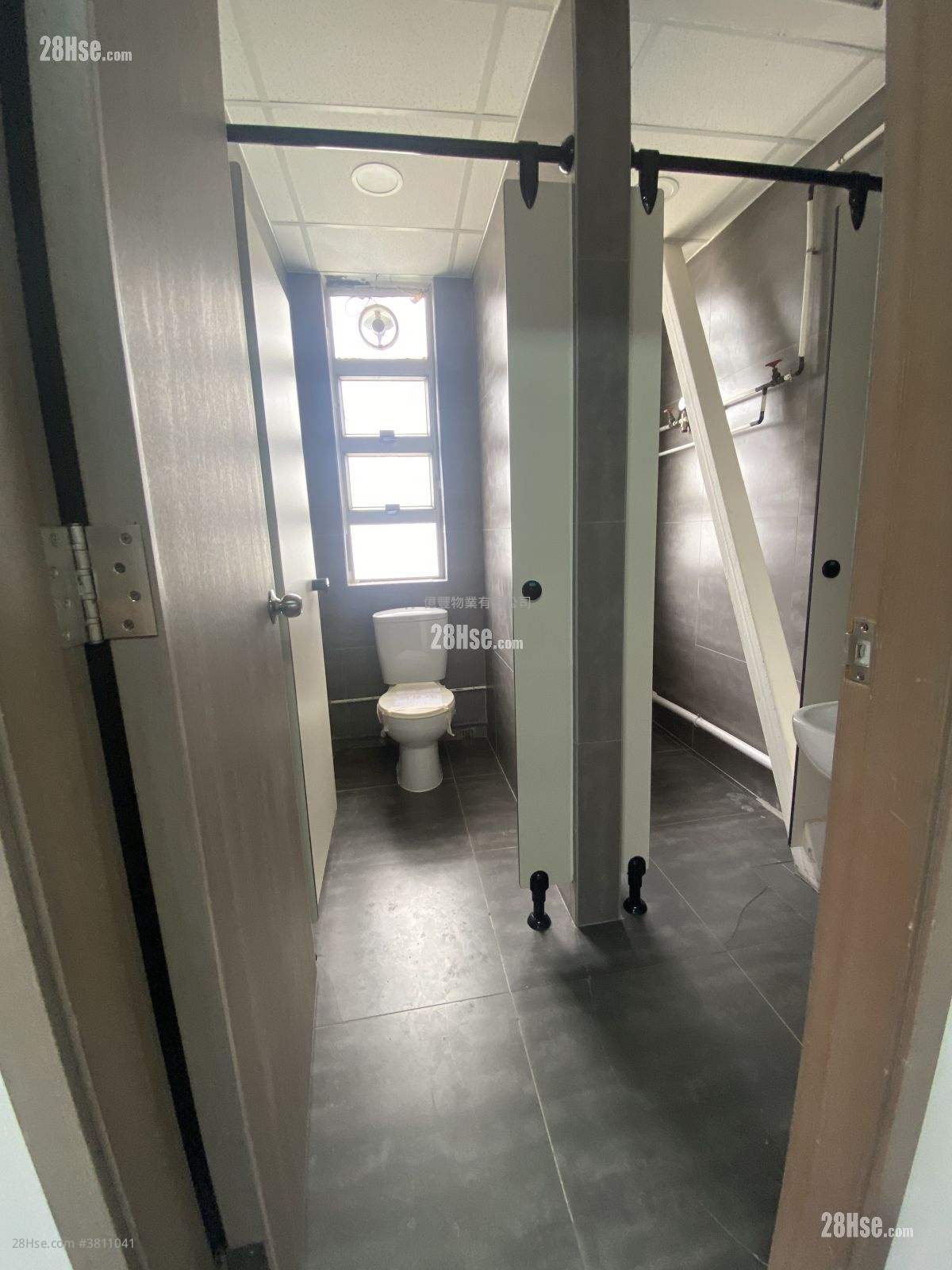 Tak Wing Industrial Building Rental