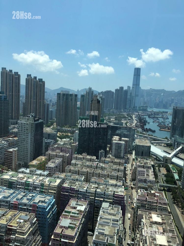 Metro Harbour View Sell 2 Bedrooms , 1 Bathroom 386 ft²