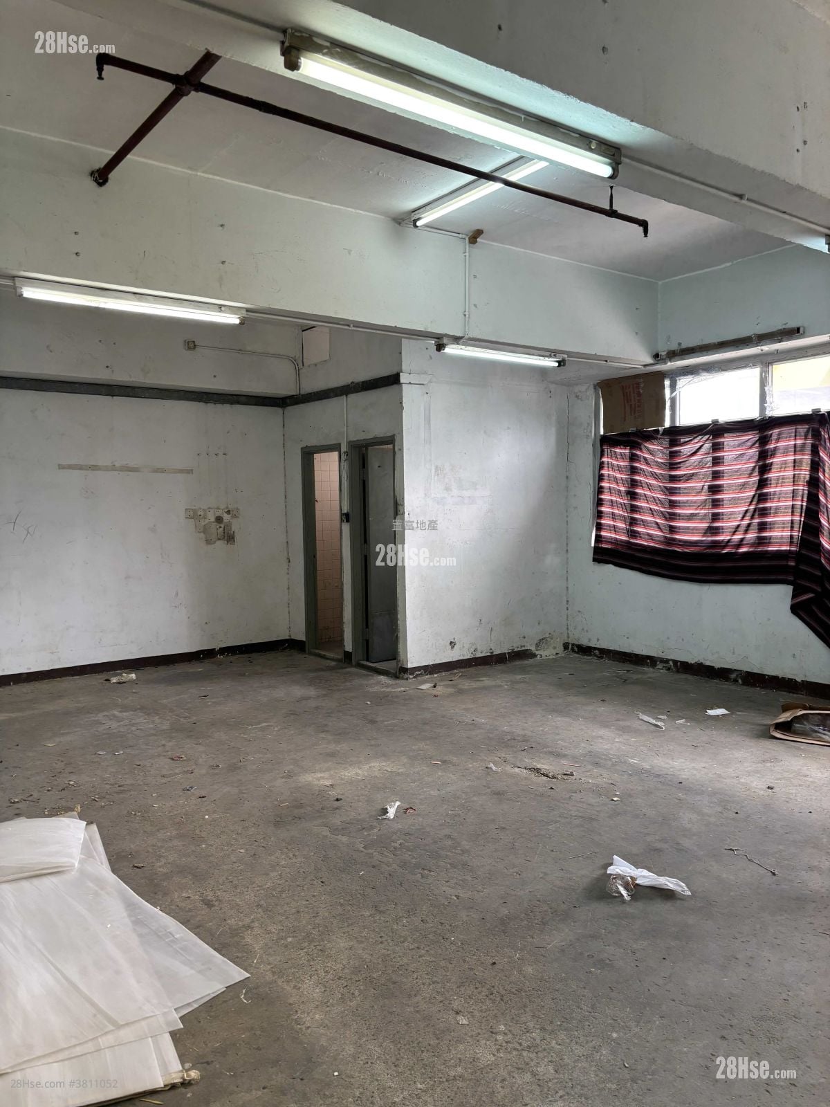 Gold Way Industrial Centre Rental Studio , 1 Toilet