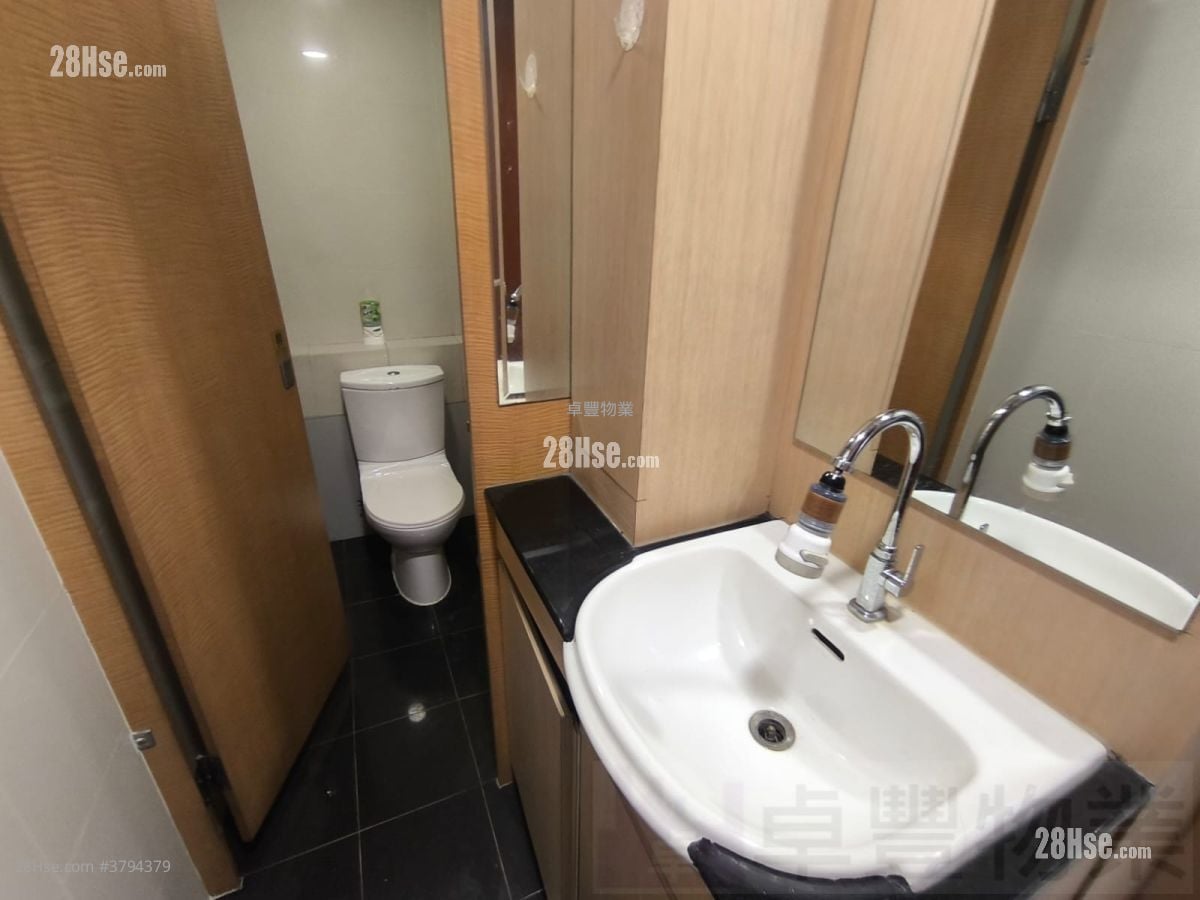 华创中心 租盘 2 房 , 1 厕所 1,480 平方尺