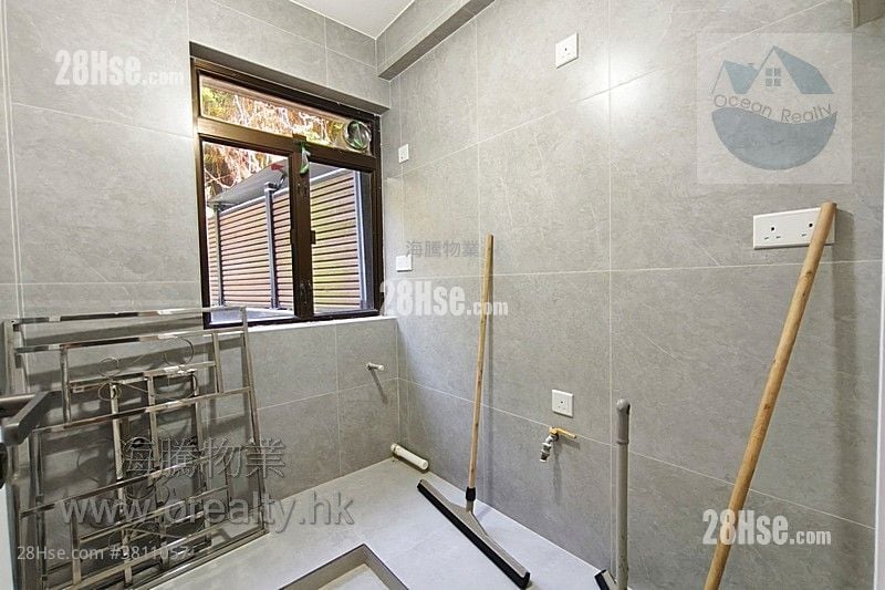 村屋 售盘 3 房 , 1 浴室 700 平方尺