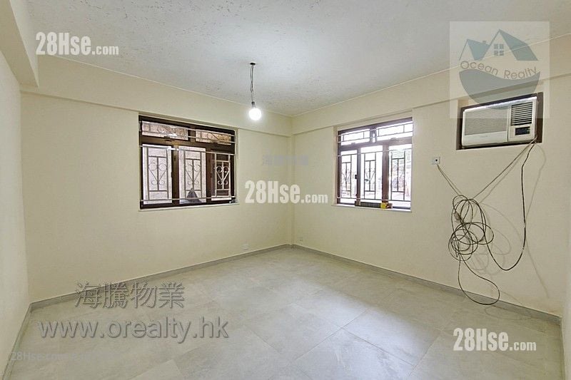 村屋 售盘 3 房 , 1 浴室 700 平方尺