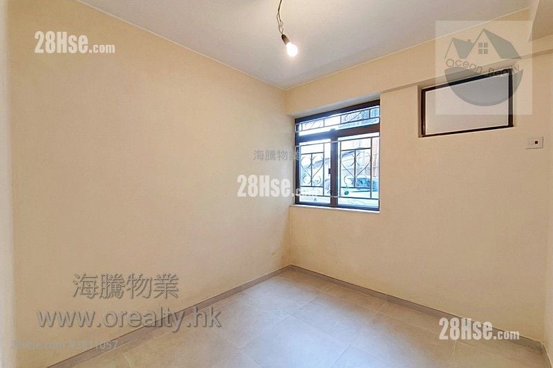 村屋 售盘 3 房 , 1 浴室 700 平方尺