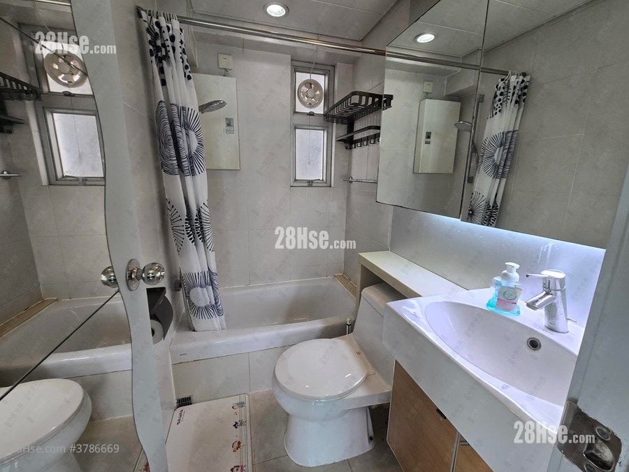 Metro Harbour View Rental 2 Bedrooms , 1 Bathroom 371 ft²