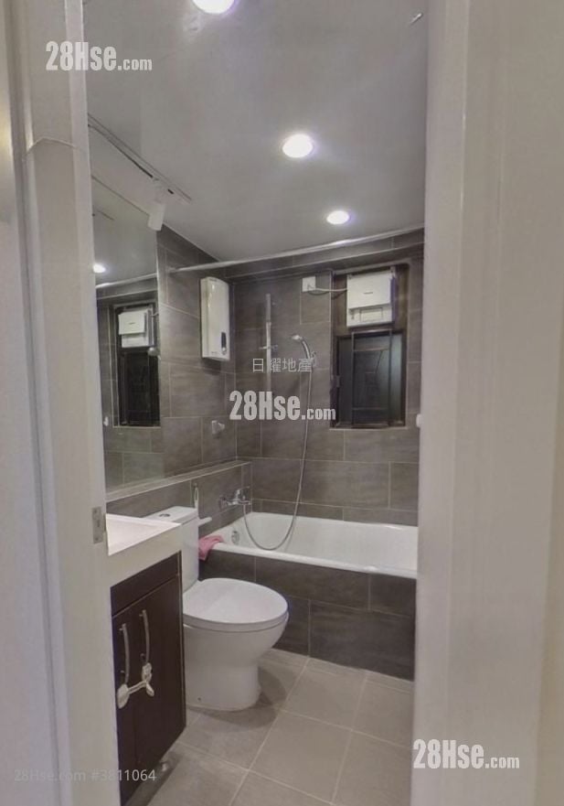 富澤花園 租盤 3 房 , 2 浴室 645 平方呎