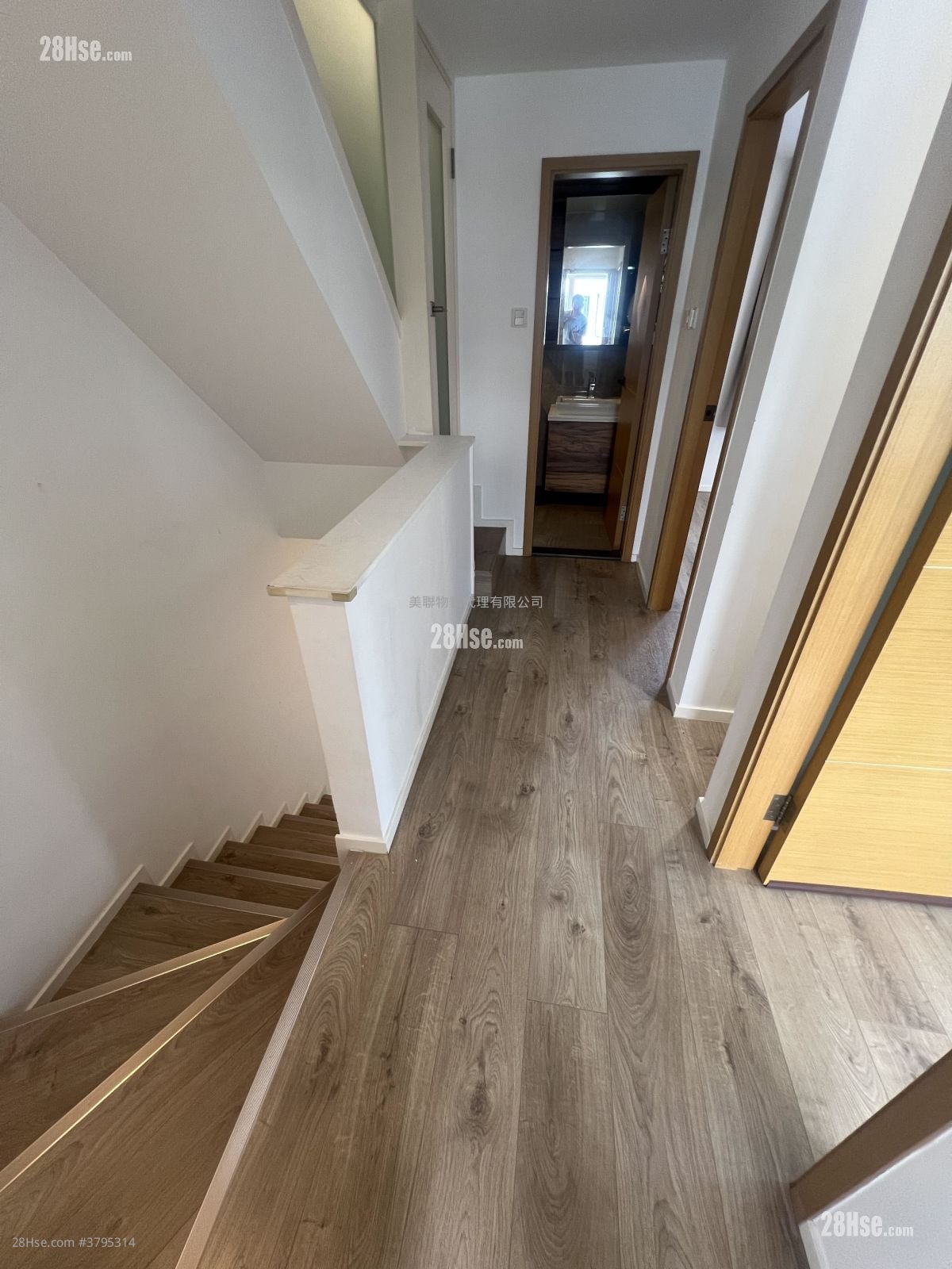 Fairview Park Rental 3 Bedrooms , 2 Bathrooms 848 ft²