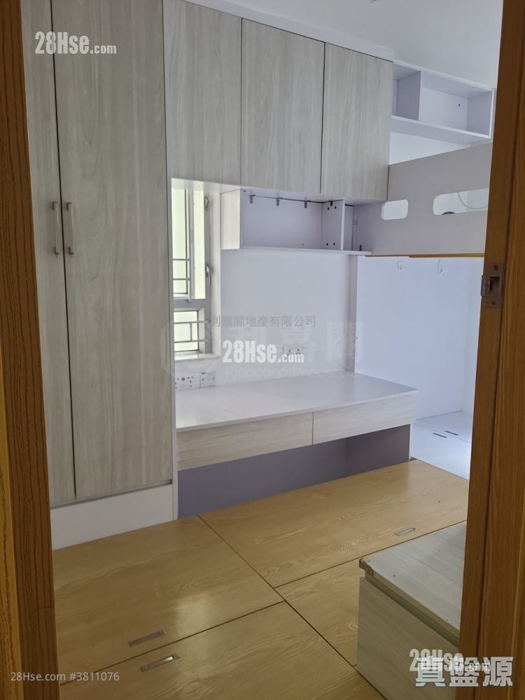 Ping Yan Court Sell 2 Bedrooms 382 ft²