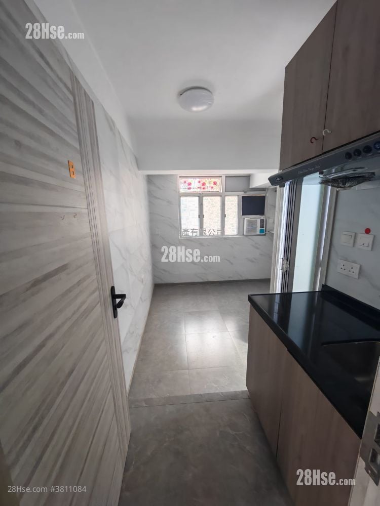 唐楼 售盘 开放式间隔 698 平方尺