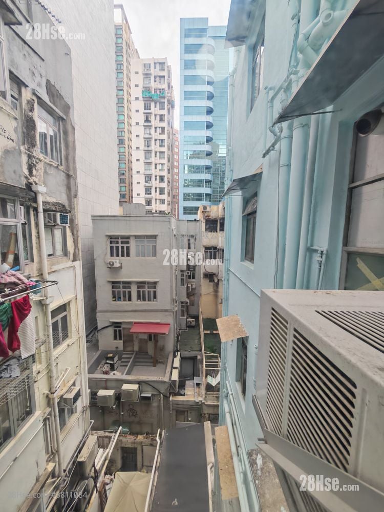 唐楼 售盘 开放式间隔 698 平方尺