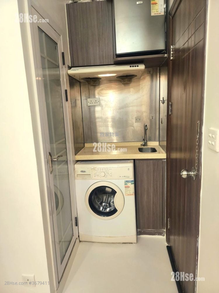 Tung Fat Building Rental Studio , 1 Bathroom 86 ft²