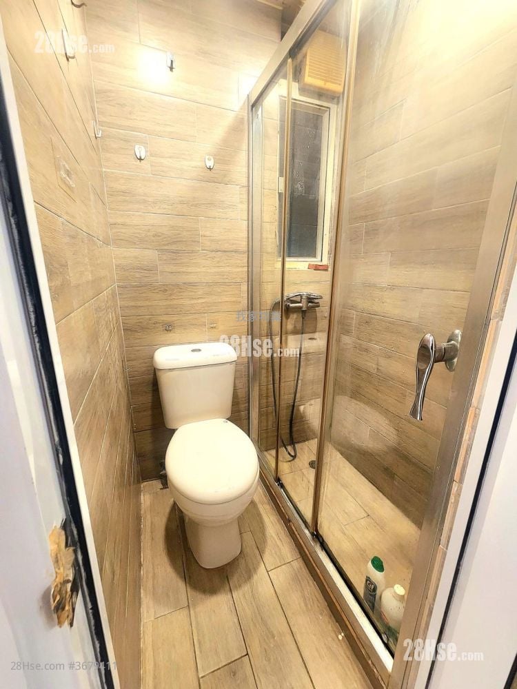 Tung Fat Building Rental Studio , 1 Bathroom 86 ft²