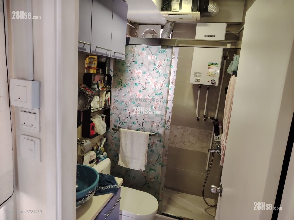 峻峰花园 售盘 2 房 450 平方尺