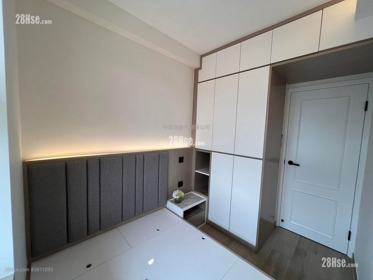 Waldorf Garden Sell 2 Bedrooms 412 ft²