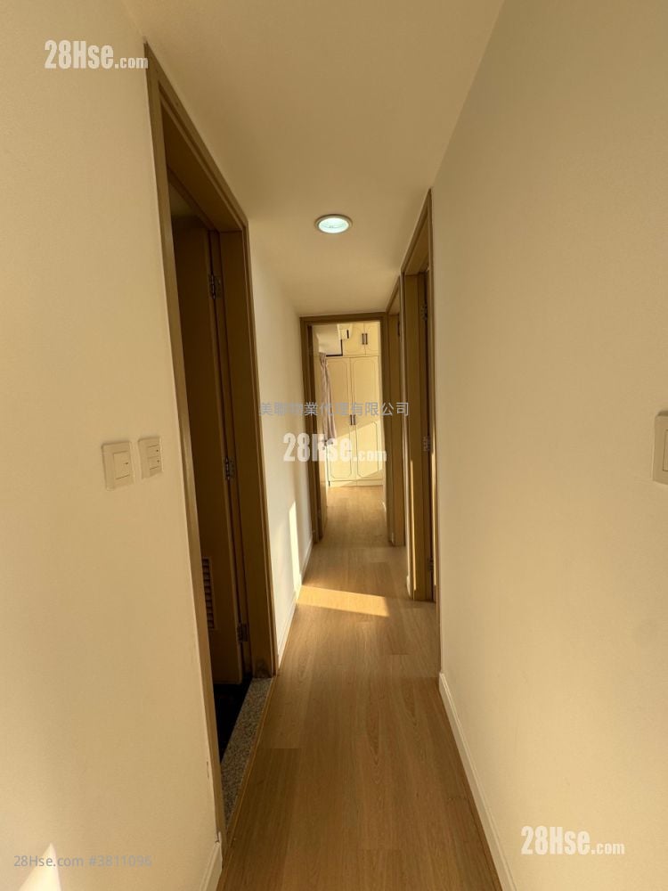 Residence 228 Sell 3 Bedrooms 543 ft²