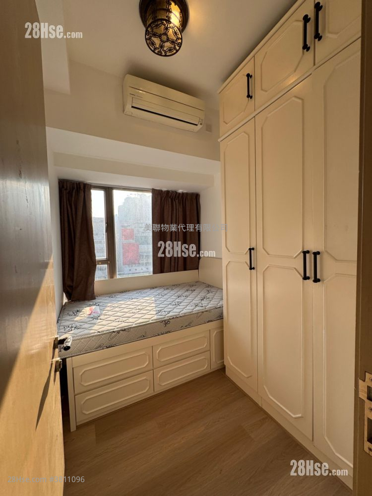 Residence 228 Sell 3 Bedrooms 543 ft²