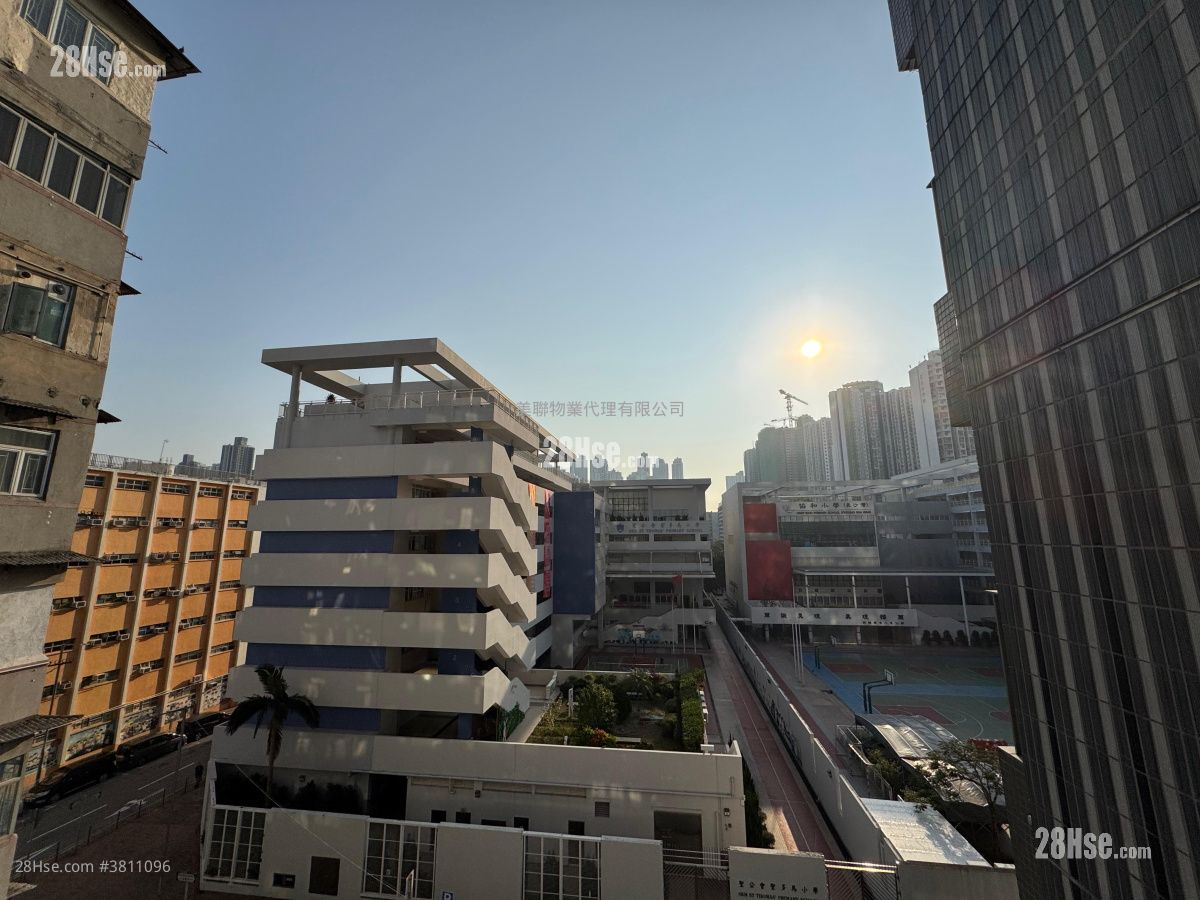 Residence 228 Sell 3 Bedrooms 543 ft²