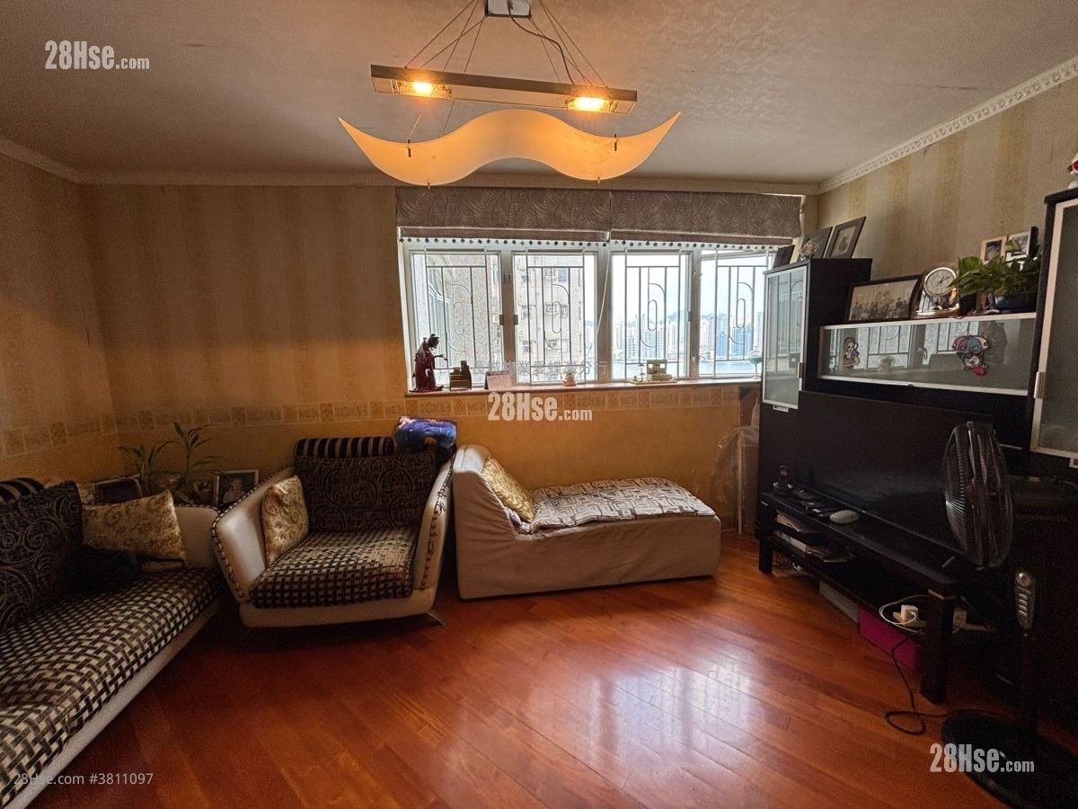 Aldrich Garden Sell 592 ft²