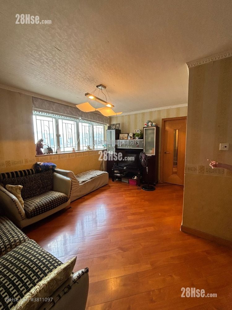 Aldrich Garden Sell 592 ft²