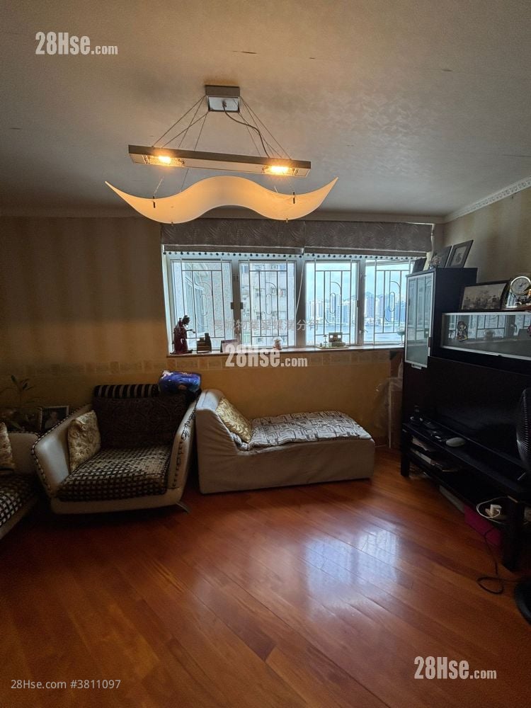 Aldrich Garden Sell 592 ft²