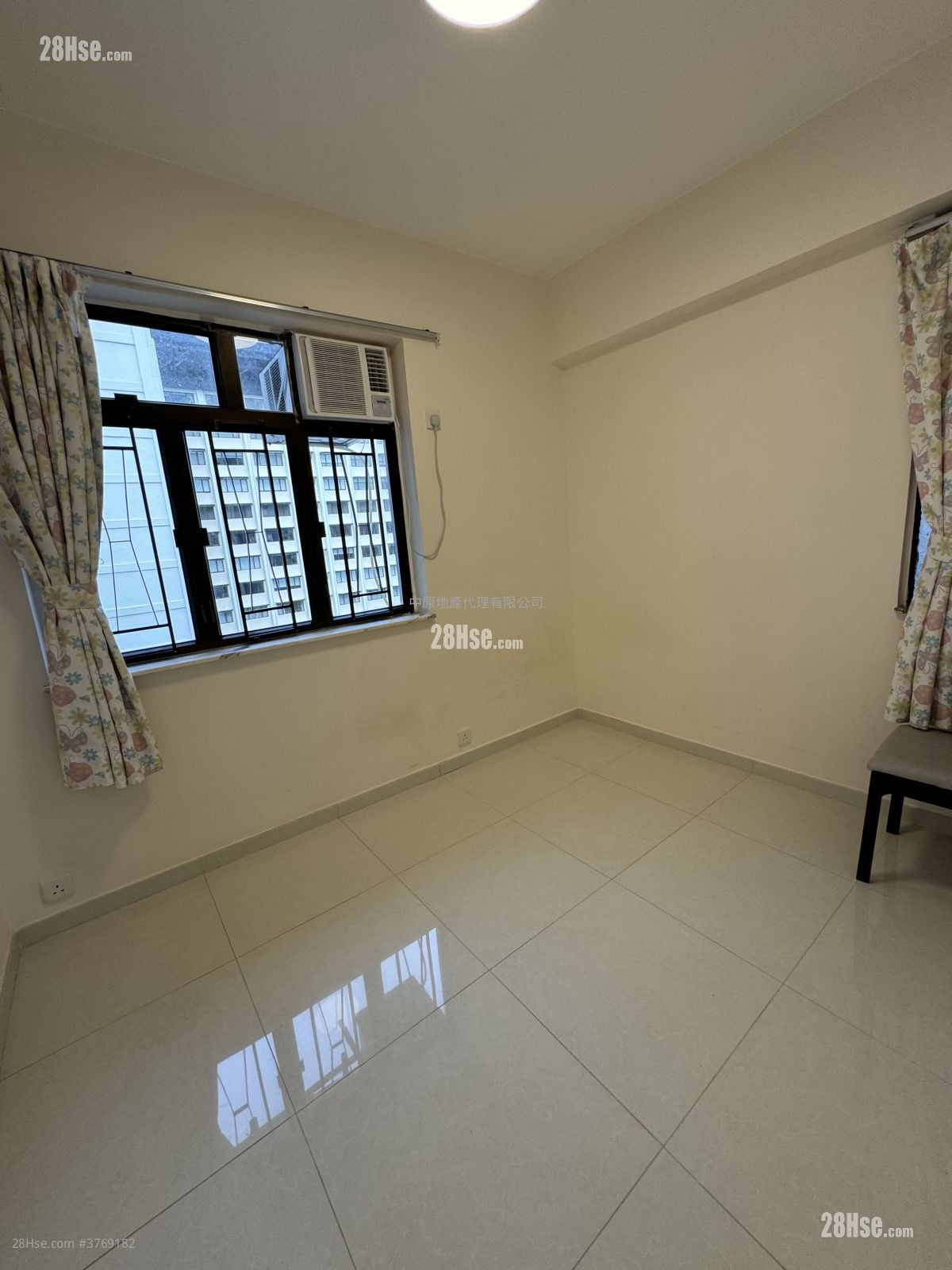 珠城大厦 售盘 2 房 , 3 浴室 424 平方尺