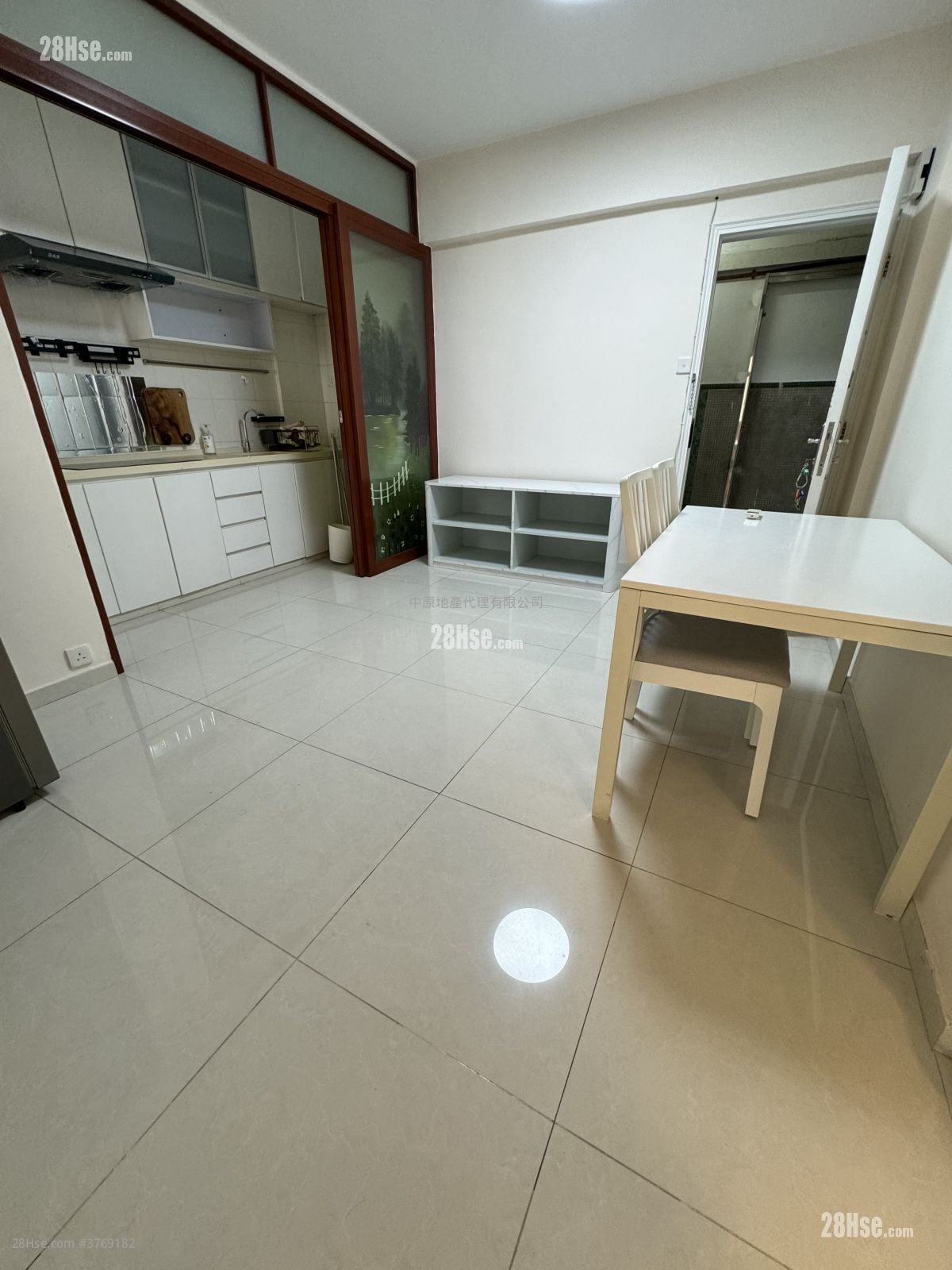 珠城大厦 售盘 2 房 , 3 浴室 424 平方尺