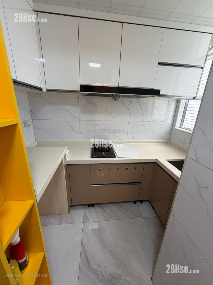 Kwun Hei Court Sell 3 Bedrooms , 1 Bathroom 601 ft²