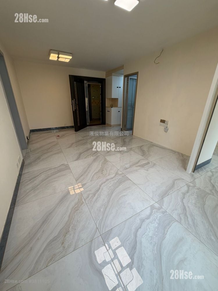 Kwun Hei Court Sell 3 Bedrooms , 1 Bathroom 601 ft²