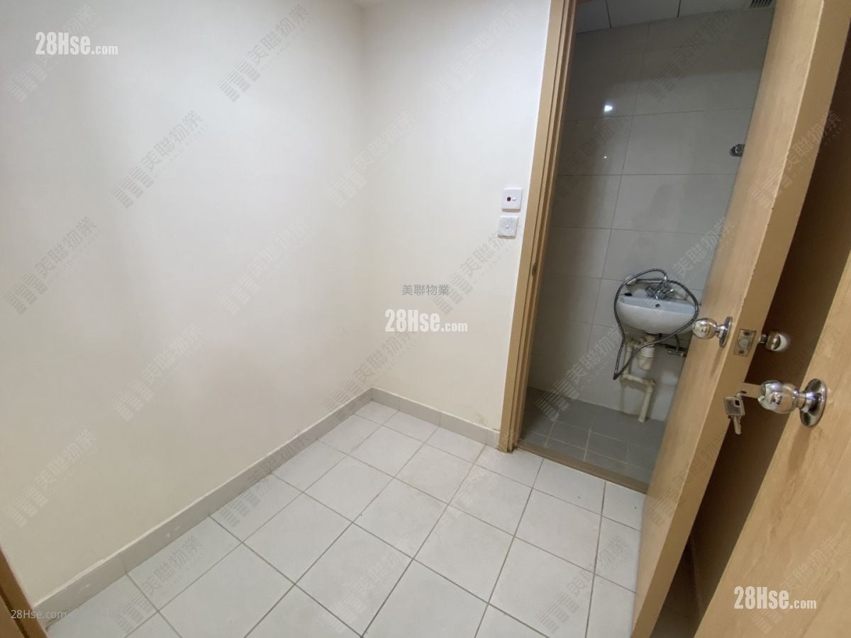 翠峰 售盘 3 房 968 平方尺