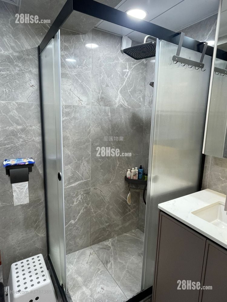 Hoi Tao Building Rental Studio , 1 Bathroom 271 ft²