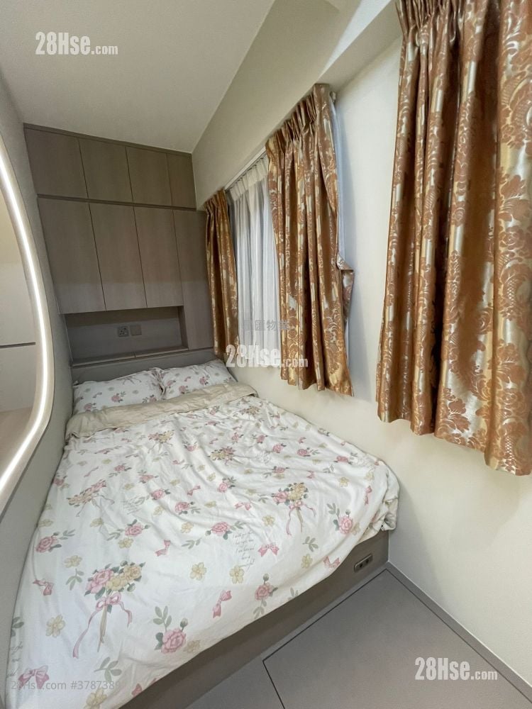 Hoi Tao Building Rental Studio , 1 Bathroom 271 ft²