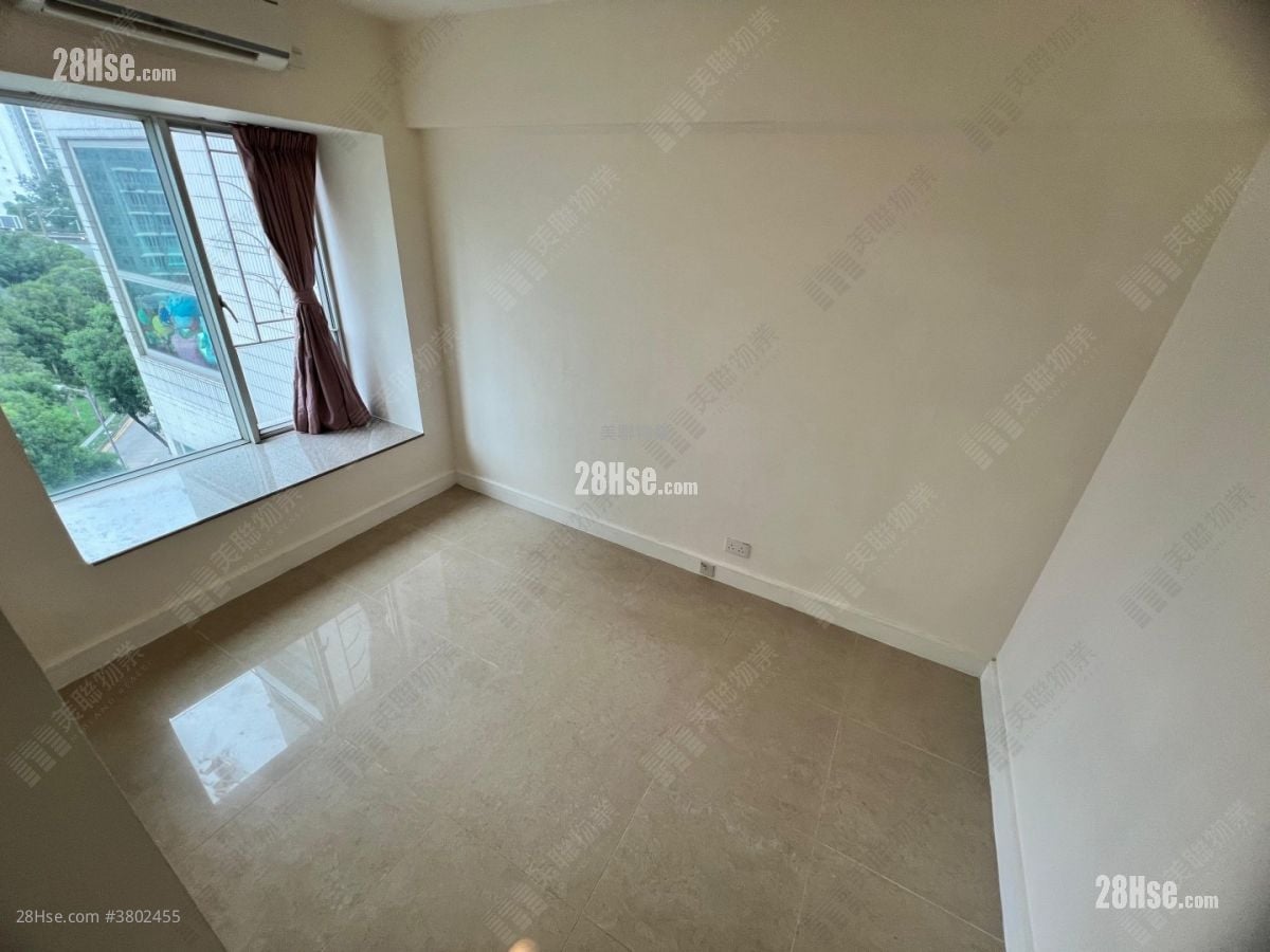 Oceanaire Rental 3 Bedrooms , 2 Bathrooms 785 ft²