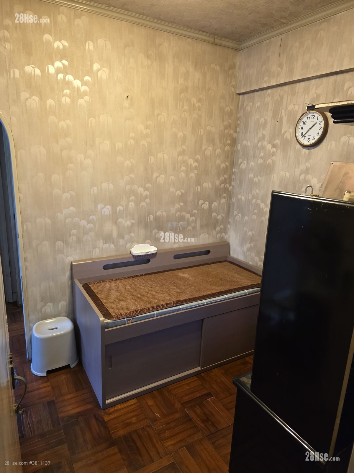 Garning Court Sell 2 Bedrooms , 1 Bathroom 280 ft²