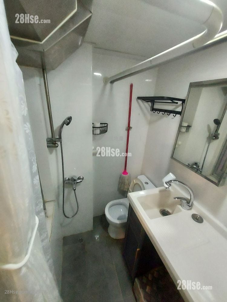 Kan Tong Building Rental Studio , 1 Bathroom 379 ft²