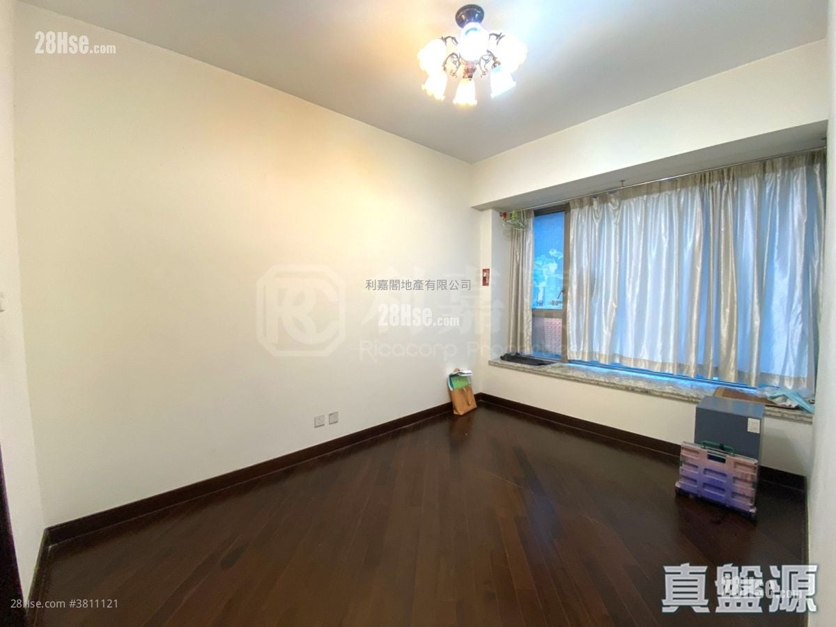 主人房: 逸瓏灣 售盤 3 房 , 2 浴室 907 平方呎