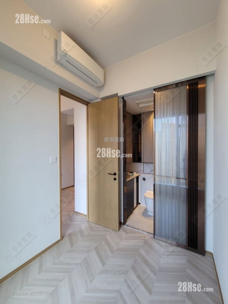 Eight Southpark Rental 1 Bedroom , 1 Bathroom 258 ft²